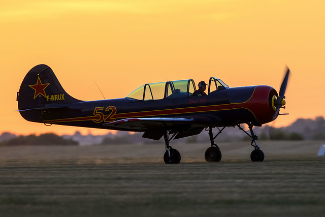 When the sun goes down over Meaux - Yak-52