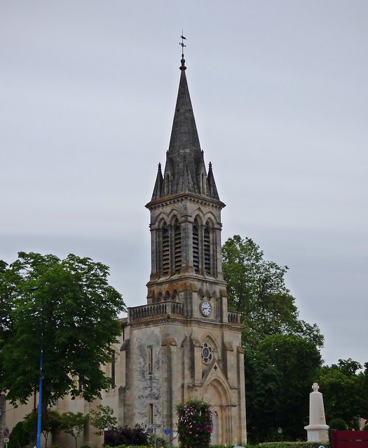 Église Saint-Jean-Baptiste...Saint-Jean-d'Illac