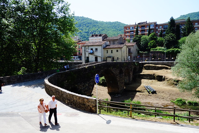 Medieval Bridge - Sant Joan les Fonts - Walking from Castellfollit de la Roca to Olot, Garrotxa, Girona, Catalunya
