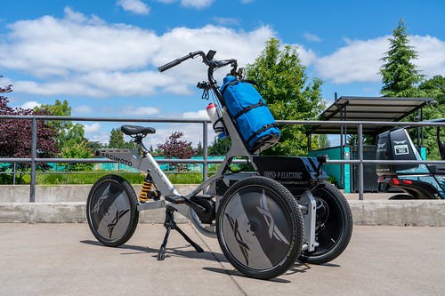 Arcimoto MLM. Um triciclo elétrico com mais de 300km de autonomia