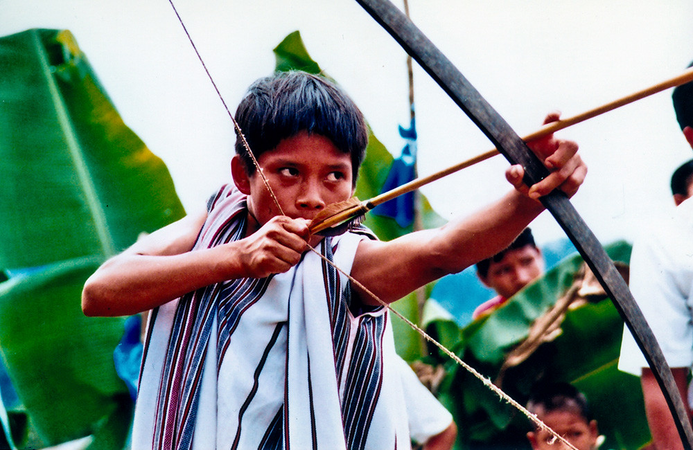 Tiro con arco en una comunidad indígena (Perú)
