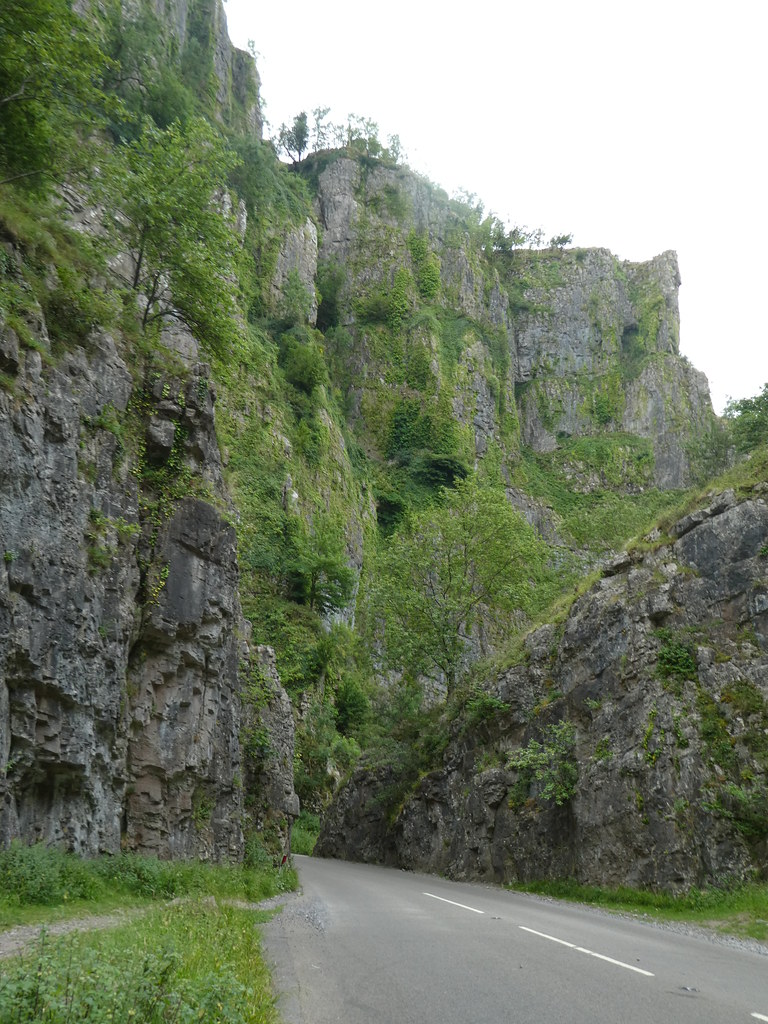 Road passing through Cheddar Gorge