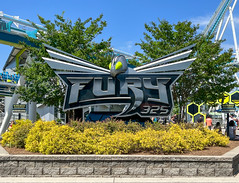Photo 10 of 10 in the Fury 325 gallery
