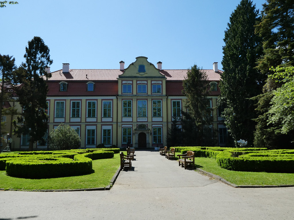 Abbots Palace, Oliwa