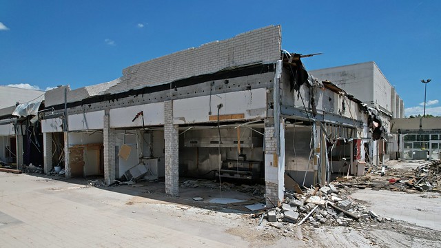 Staunton Mall demolition progress [55]