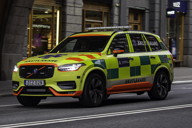 Stockholm Ambulanstjänst - Volvo XC90 B5