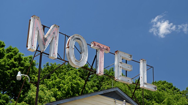 Armstrong Motel [04]