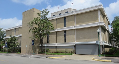 Montgomery County Courthouse (Conroe, Texas) by courthouselover, The central, Art Deco portion of this courthouse was originally built in 1936. However, side additio