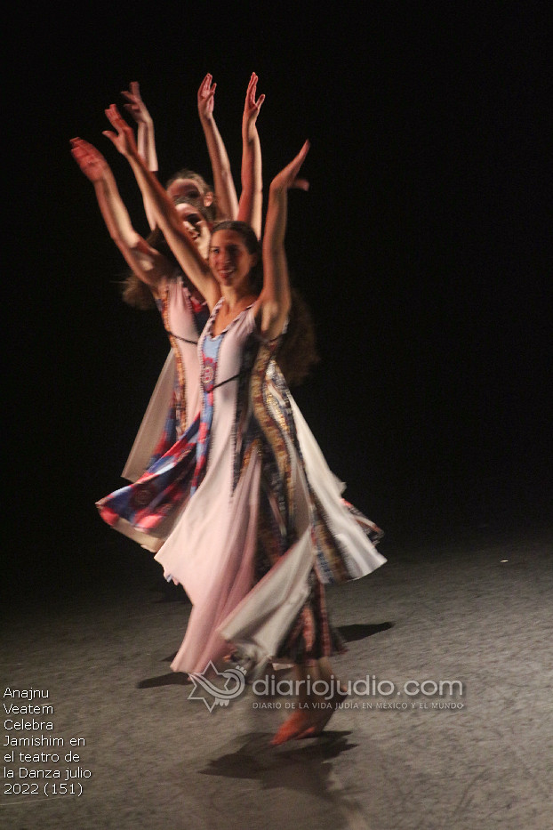 Anajnu Veatem Celebra Jamishim en el teatro de la Danza julio 2022 (151)