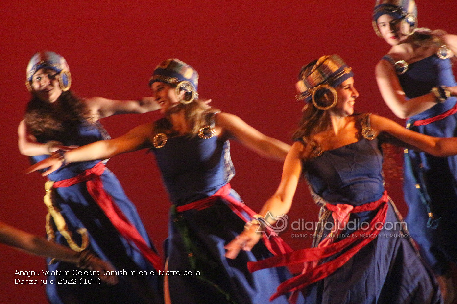 Anajnu Veatem Celebra Jamishim en el teatro de la Danza julio 2022 (104)