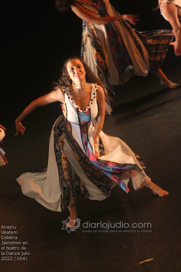 Anajnu Veatem Celebra Jamishim en el teatro de la Danza julio 2022 (164)