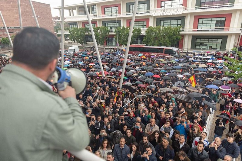 FOTOGRAFÍA. MURCIA (ESPAÑA), 21.04.2019. Mitin multitudinario de VOX hoy en Murcia. Más de 4 mil personas abarrotan el Pabellón de «El Pabellón Príncipe de Asturias». Ñ Pueblo (8)