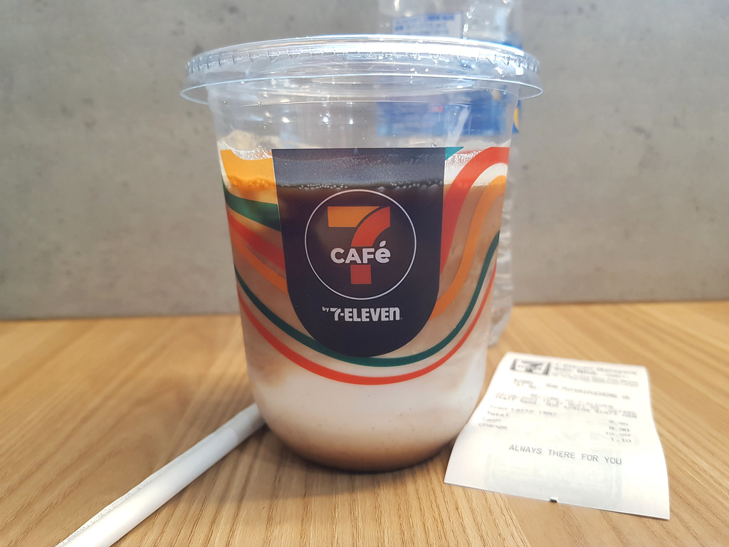冰拿鐵 Ice Latte rm$8.90 @ 7-Eleven (7 Café) Bandar Puteri Puchong