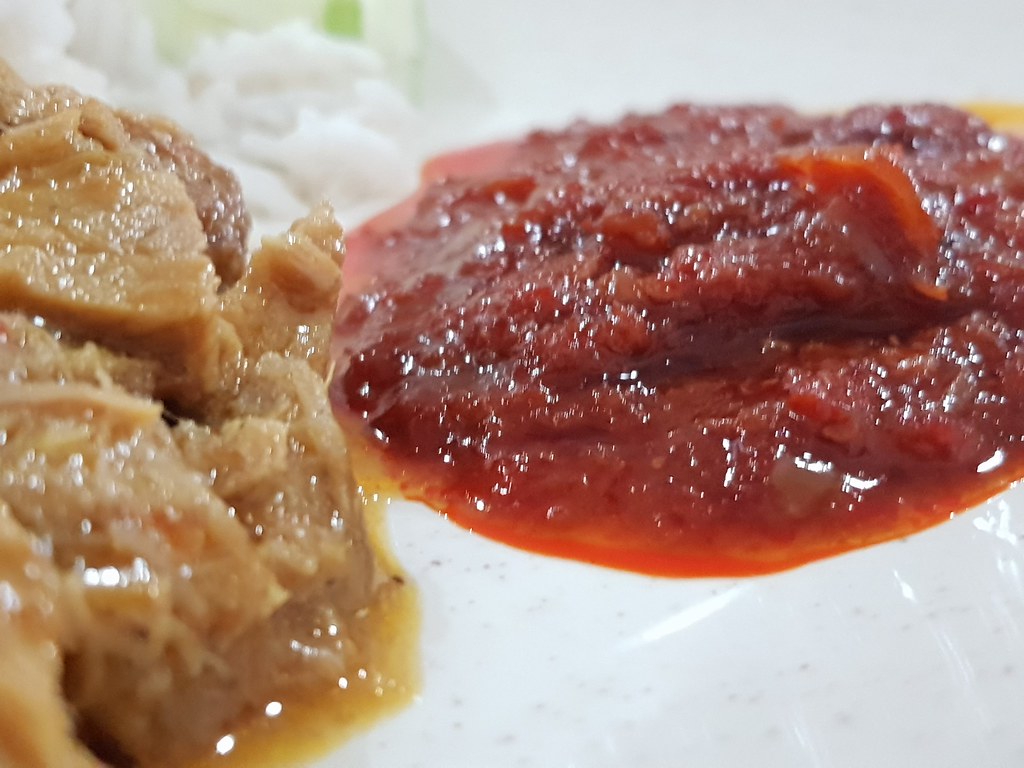 椰漿飯配仁當豬肉 Nasi Lemak w/Rendang Pork rm$11.80 @ 儀香飲食館 Brilliant Nasi Lemak House in Puchong Bandar Puteri