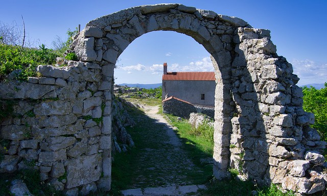 Das alte Tor zur Kapelle