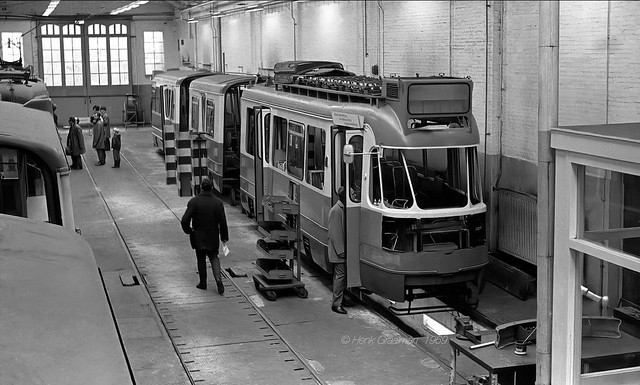 Trams in de werkplaats