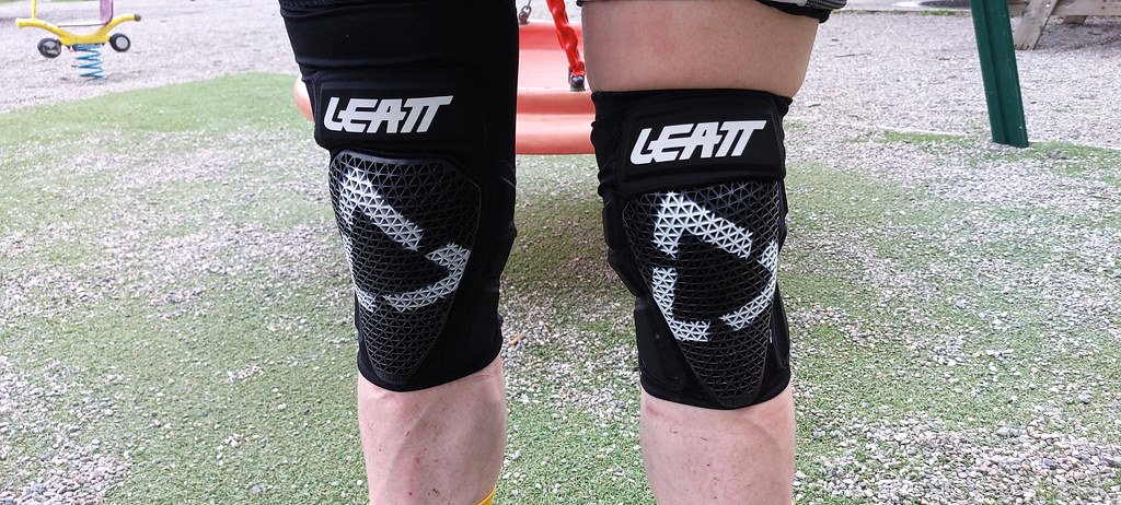 Leatt FlexAir Pro Kneepads