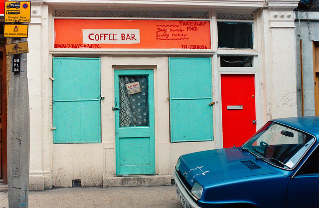 Coffee Bar, Cheshire St, Spitalfields, Tower Hamlets, 1989, 88e8-21