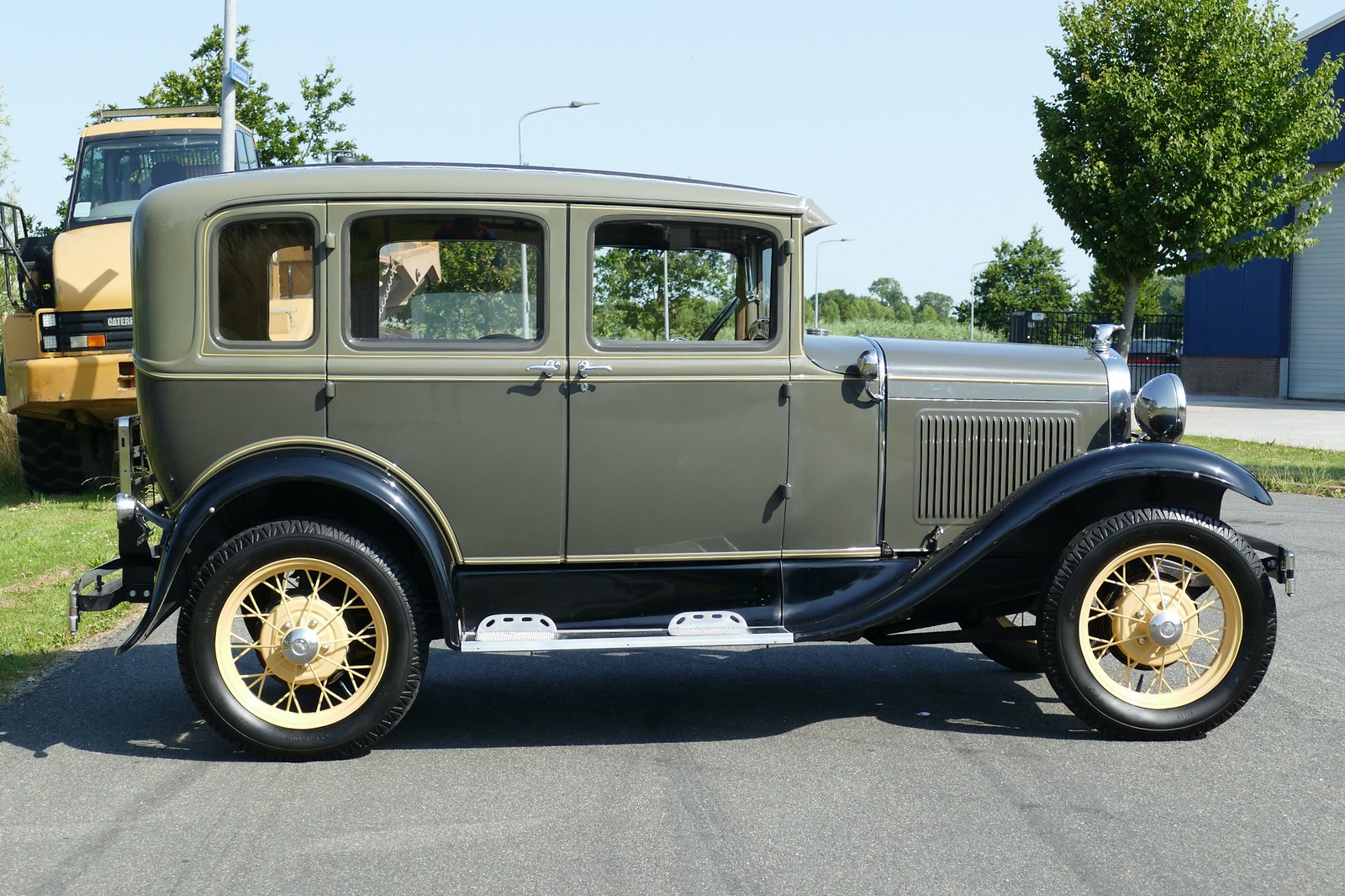 Ford Model A Deluxe Fordor 1930