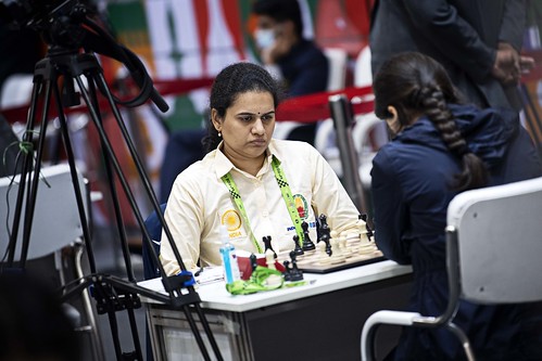 20220805_Chennai_Chess_Olympiad_Stev_Bonhage_R07_Humpy_DSC_3893