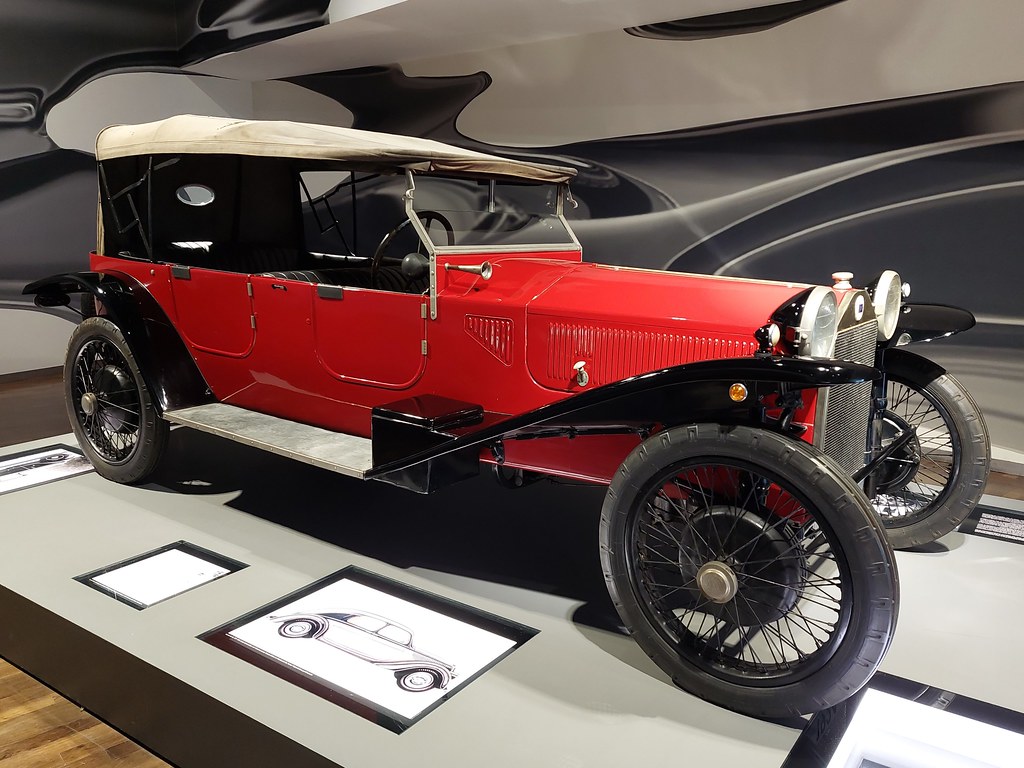 Lancia | Lambda 1924 Der Lancia Lambda ist ein Automobil des… | Flickr