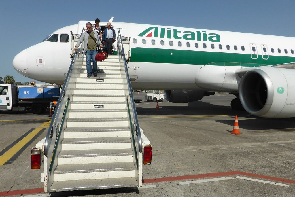 Alitalia: Airbus A320-200 EI-DTO 