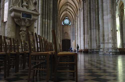 Side aisle Amiens Cathedral