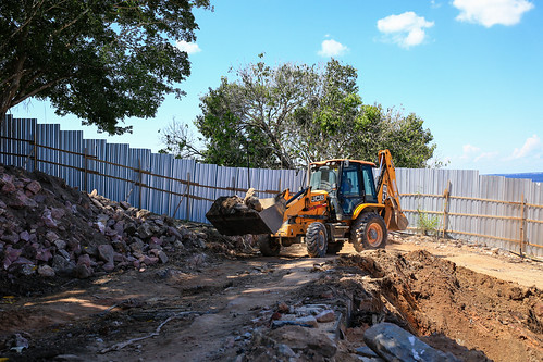 06.08.22 - Prefeitura de Manaus inicia recolocação de pedras portuguesas no parque da Ponta Negra