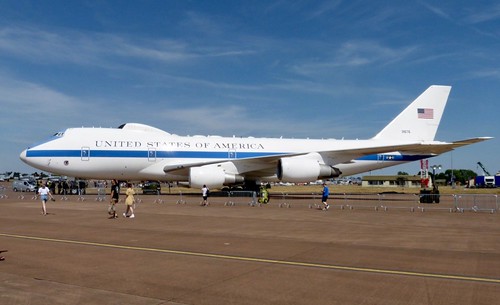 31676 ‘United States Air Force’ ‘ ‘UNITED STATES OF AMERICA’. Boeing E-4B on Dennis Basford’s railsroadsrunways.blogspot.co.uk’