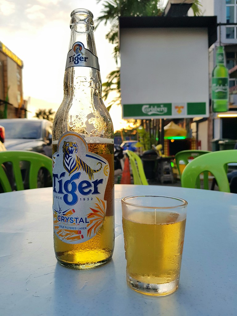 虎牌冰釀啤酒 Tiger Crystal rm$16 @ 儀德美食中心 Restoran Double D in Puchong Bandar Puteri