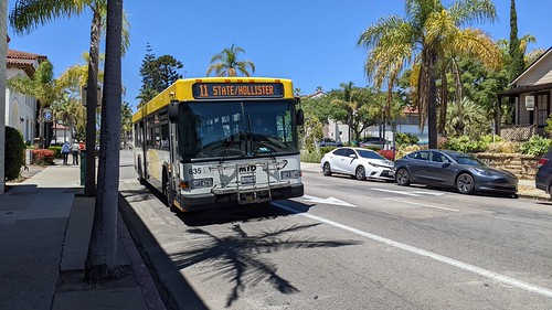 MTD Bus | Gillig Advantage bus in Santa Barbara, California.… | So Cal ...
