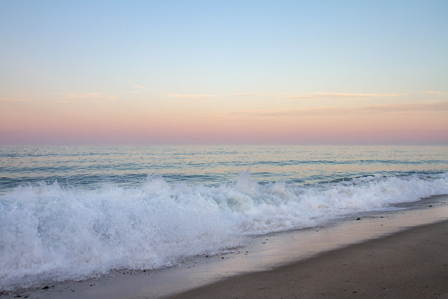 Waves at Sunset (Nasuet Beach)