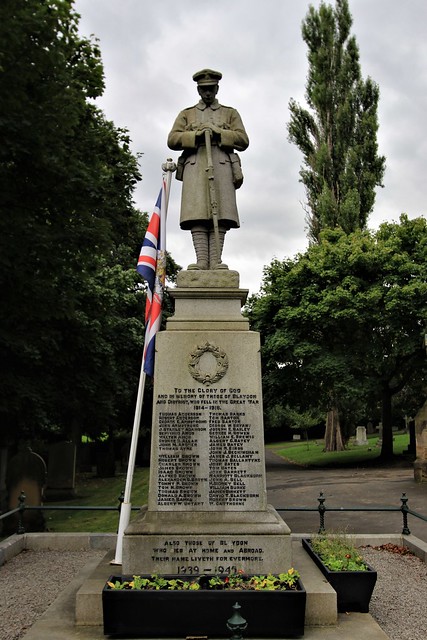 1st World War Memorial, Blaydon Cemetery, Blaydon, Tyne & Wear, England.