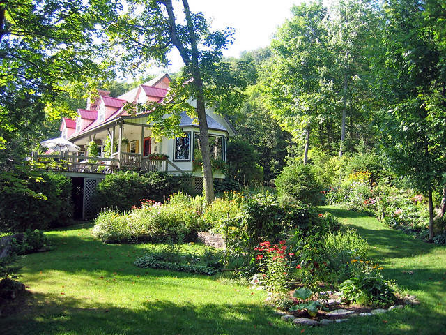 Laurentian cottage -