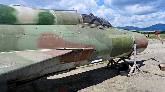 The front end of a MiG-21bis-SAU propped up at Kazanluk. #727 is a 'FISHBED-N', a very late model interceptor.