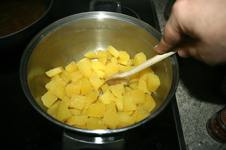 30 - Let steam out potatoes / Kartoffeln ausdampfen lassen