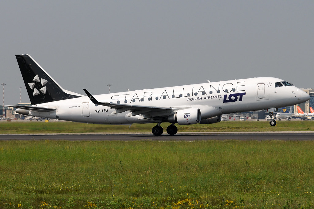SP-LIO - Embraer E175LR - LOT - Star Alliance livery @ MXP… | Flickr