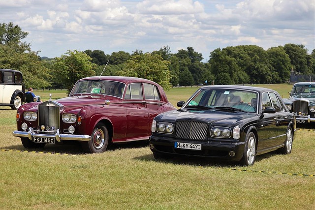 1965 Rolls-Royce Silver Cloud III Saloon & 2003 Bentley Arnage T
