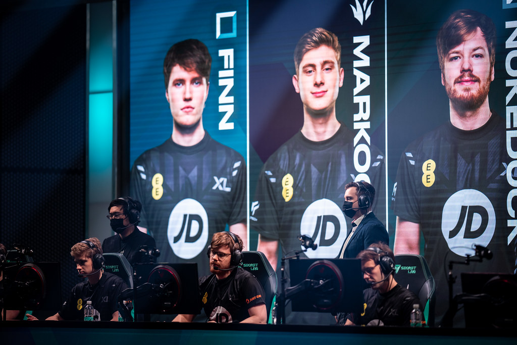 Berlin, Germany - August 13 --- during the 2022 League of Legends European Championship Series Week 8 at the LEC Studio on August 13 2022 in Berlin Germany (Photo by Wojciech Wandzel/Riot Games)
