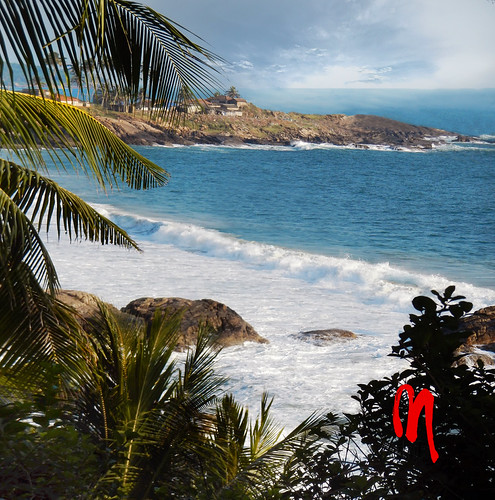 Phot.India.Kerala.Kovalum.Bay.01.100219.5639.jpg by frankartculinary, India, Kerala, Kovalam,
Kovalam means a coconut grove because of its endless views of coconut trees.