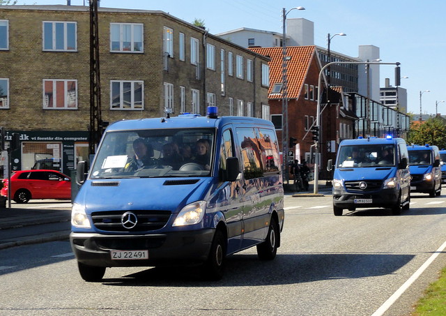 4 Copenhagen Police Mercedes Sprinter buses out training with ZJ22491 in the lead