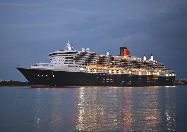 Queen Mary 2; 