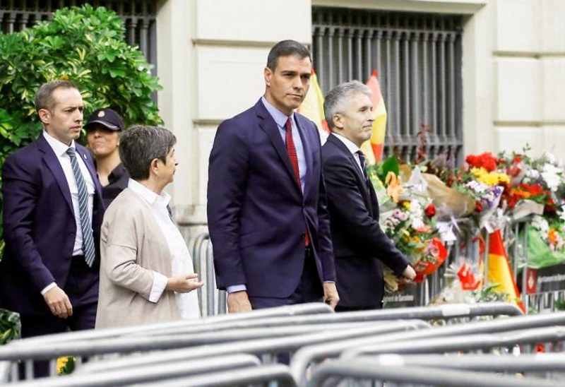FOTOGRAFÍA. BARCELONA (ESPAÑA), 21.10.2019. Pedro Sánchez Pérez Castejón es increpado por grupos separatista en Barcelona. Efe