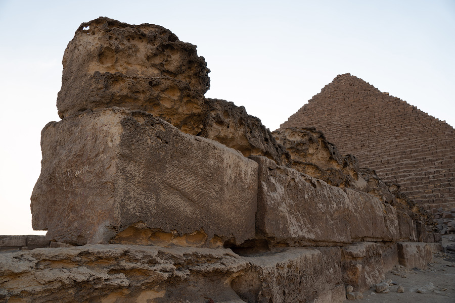 Заупокойный храм пирамиды Хефрена. Плато Гиза