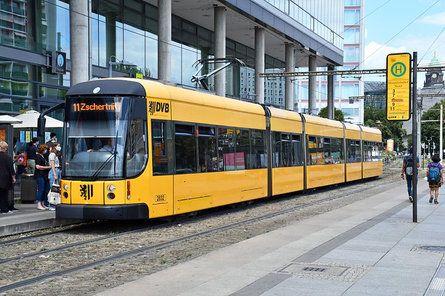 DVB 2832 [Dresden tram]