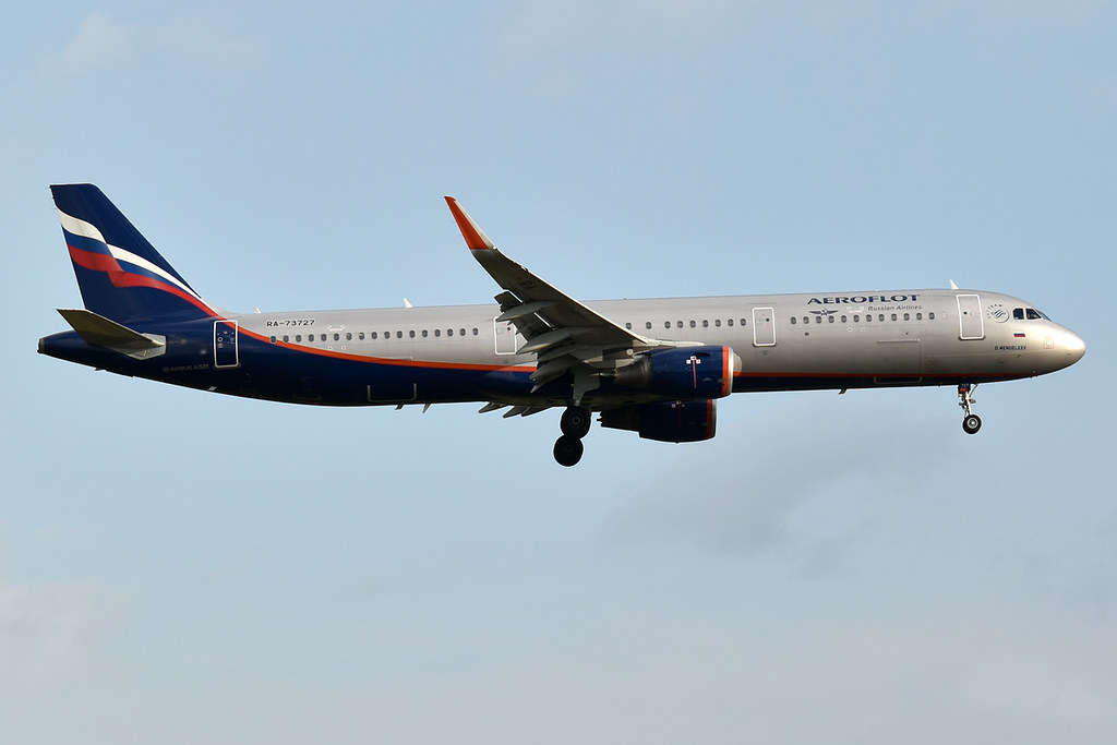 RA-73727, AIRBUS A-321