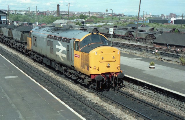Railfreight Class 37 Co-Co No 37802 - Barry