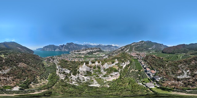 360° Panorama - Lago di Garda - Castel Penede - Santa Lucia