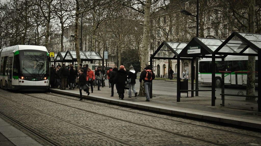 Place du Commerce - le tram
