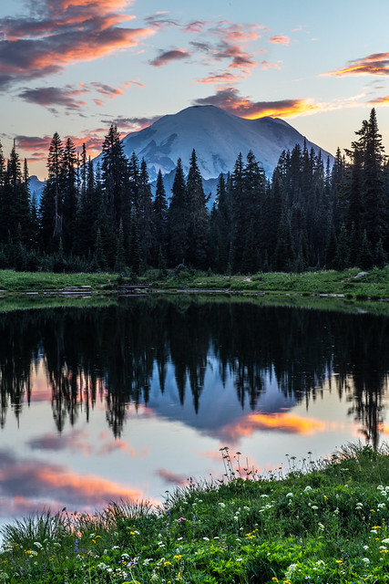 Mount Rainier Sunset